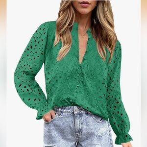 NWT Zesica Elegant Green Women's Top small